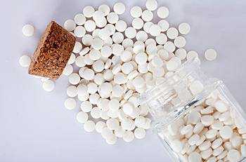 保险仿造药供给什么是沉点？