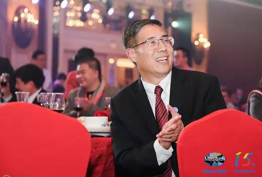 J9集团生物医药CEO陈春麟博士