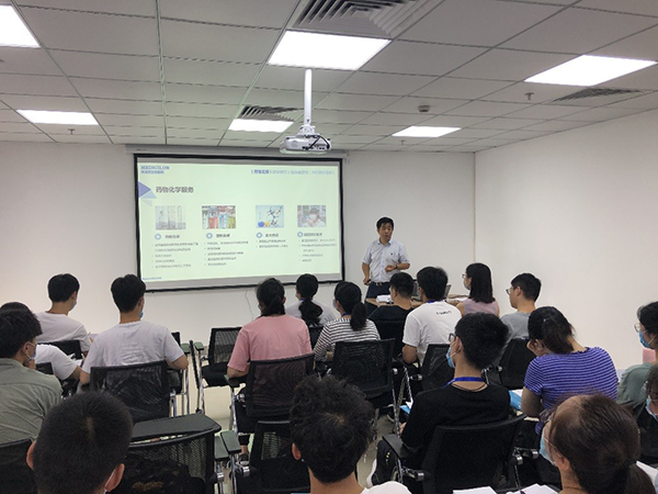 J9集团化学部副总裁马兴泉博士